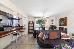 Suite Ubicadísima Zona Residencial Los Arcos 3 Recámaras 102 Cortijo